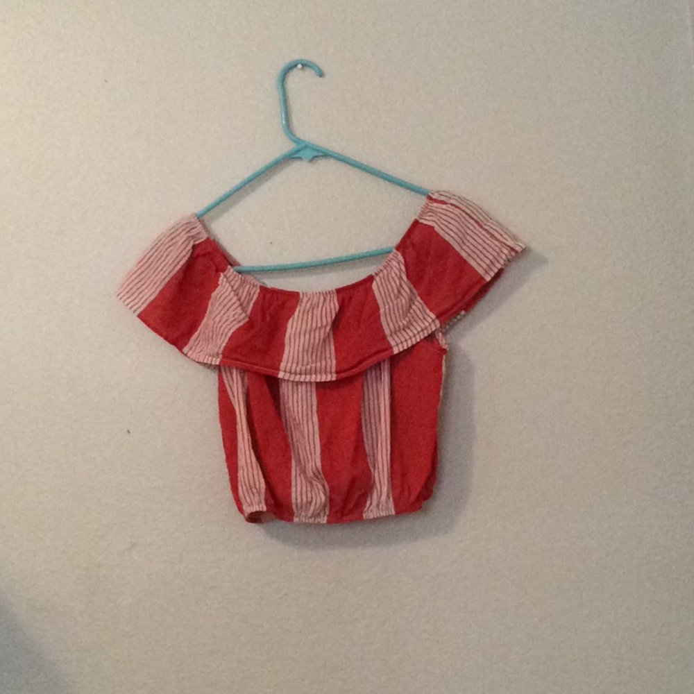 Red and white tee